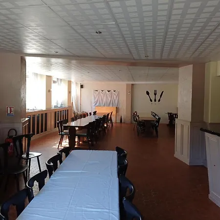 Des Platanes Mini-hôtel *
