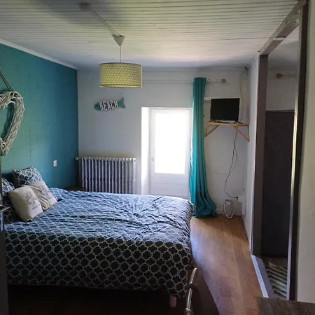 Des Platanes Mini-hôtel *